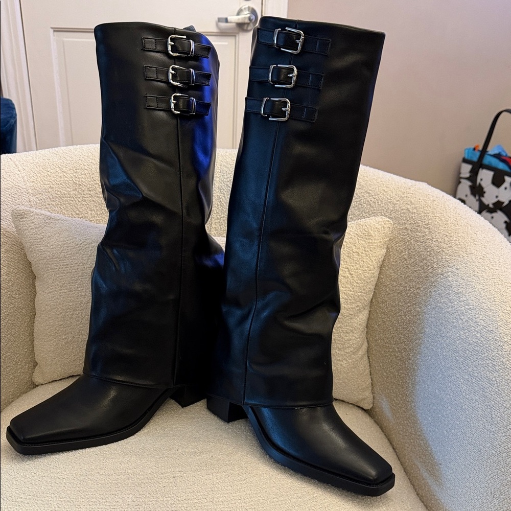 Women's Black Leather Fold Over Boots